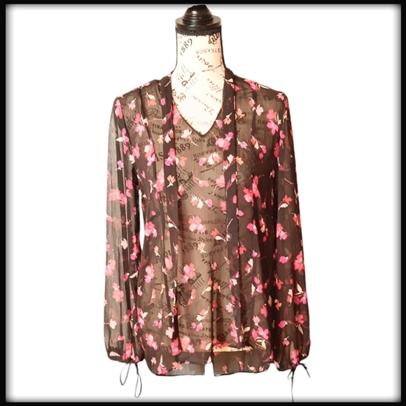 Sheer Pull Over Blouse Bundle Size Small - Picture 8 of 16